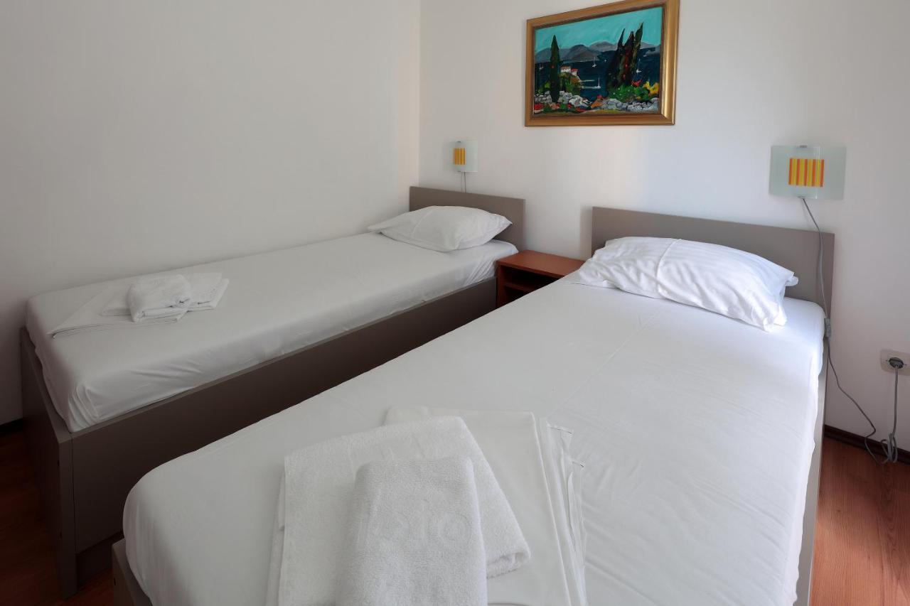 Apartments Peris Resort Novalja Ngoại thất bức ảnh